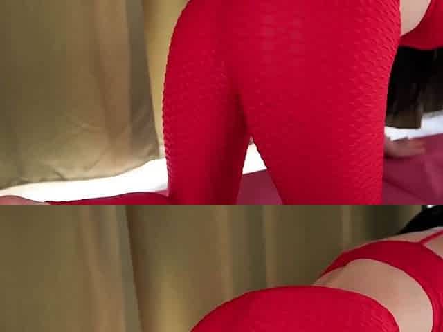 Violet Voss Perform Nude Yoga and Masturbation