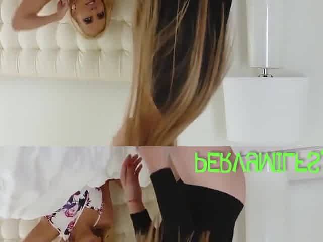 Blondie Milf Fingering
