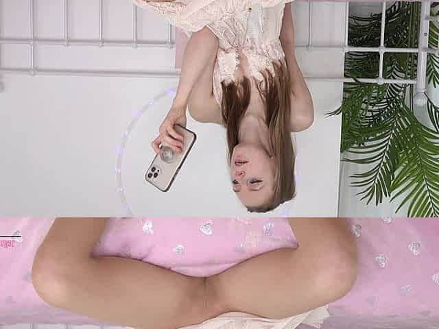 Sheer Pantyhose Flashing