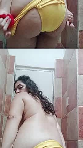 I Fuck My Vagina While I'm Alone at Home