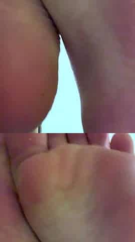 Amateur Foot Fetish Girlfriend Sucks and gives a Footjob