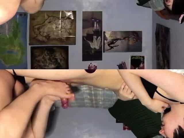 Amateur Webcam Teen Flashes Masturbates