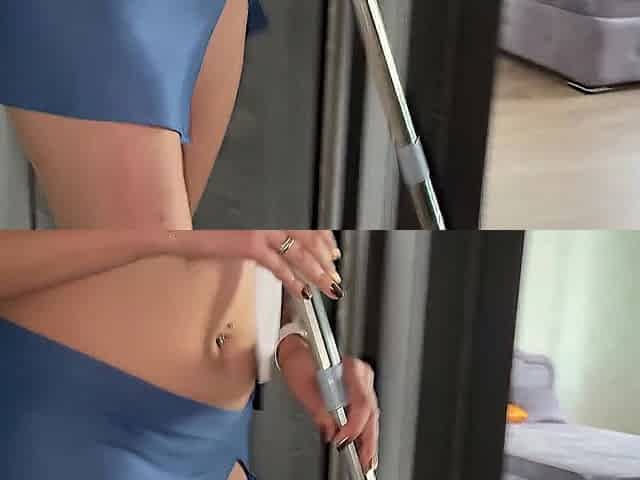 Abode maid get to please her landlords, to get a day off