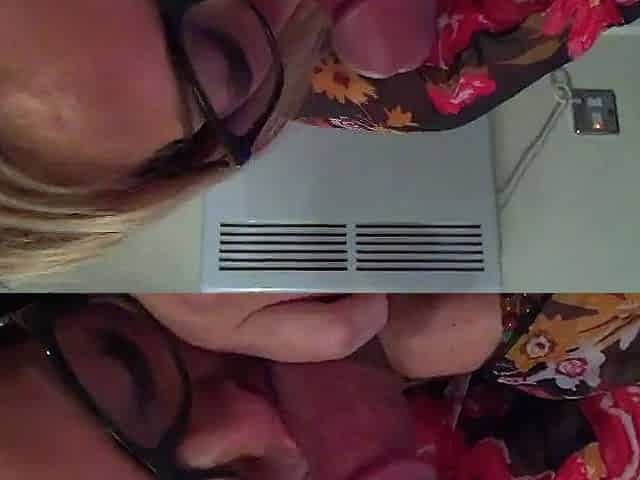 Amateur housewife blowjob and handjob with cumshot