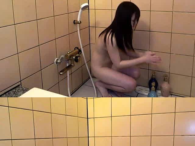 Beauty small tit amateur teen masturbating her shaved pussy