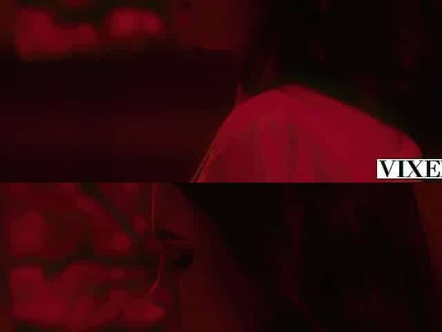 VIXEN Tiny Gal Daisy Pheonix Has The Beefy Climax During Vehement Sex