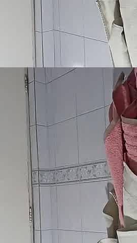 He Fucks Her in the Shower, Delicious Sex with an 18-year-old Woman While She Bathes