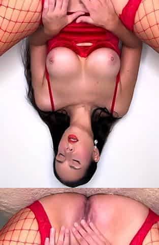 Big boobs milf masturbates with her dildo