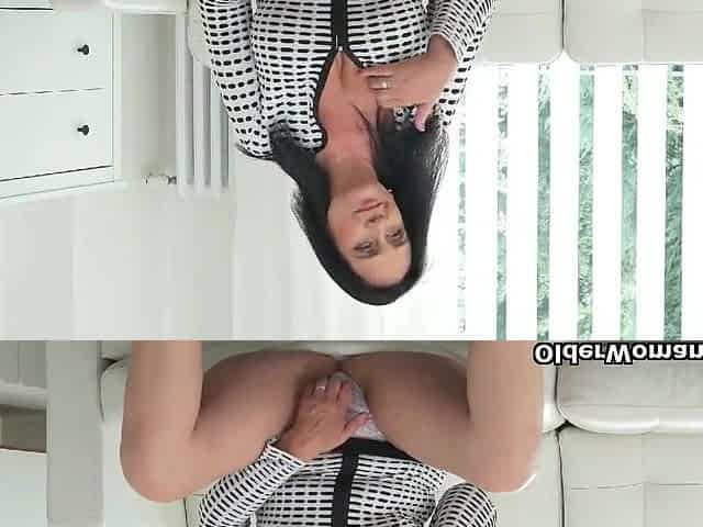 Ria Ebony collection