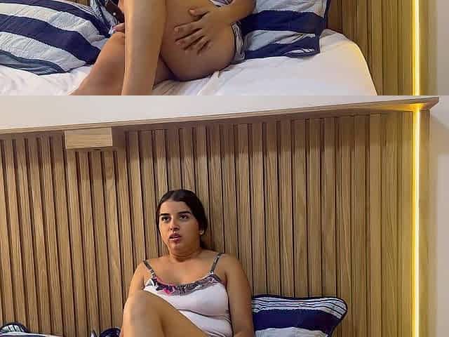 Tarde de peliculas con mi hawt hermanastro que termina en una rica y fuerte follada