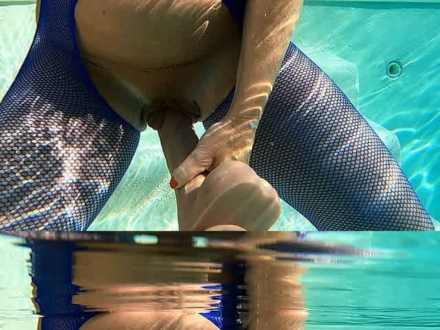 Hot Dildo Play in the Pool