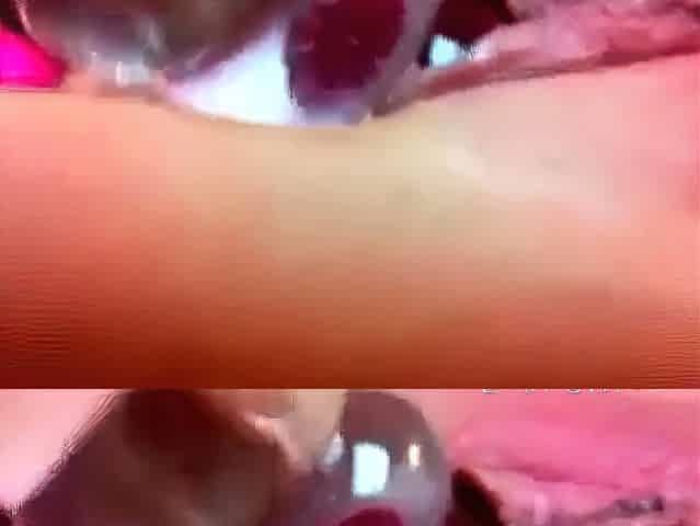 Webcam Girl's Solo Two-Hole Pleasure