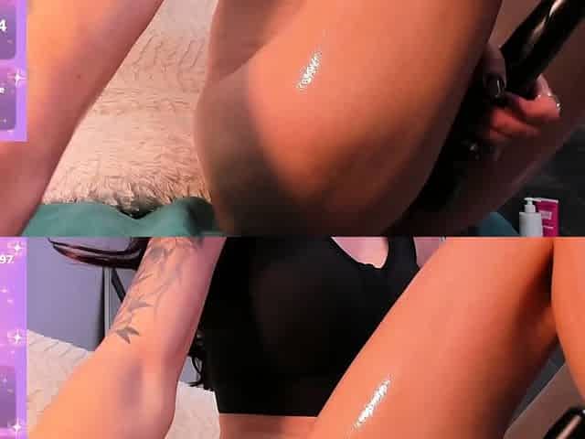 Amateur Webcam Teen Flashes Masturbates