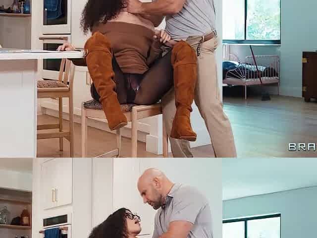 Remy Woodss Natural Tits Movie By Exxtra