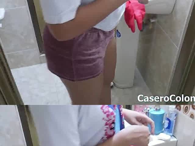 YUMMY COLOMBIAN EMPLOYEE GETS DRILLED IN THE BATH FOR CASH *SPANISH PORN*