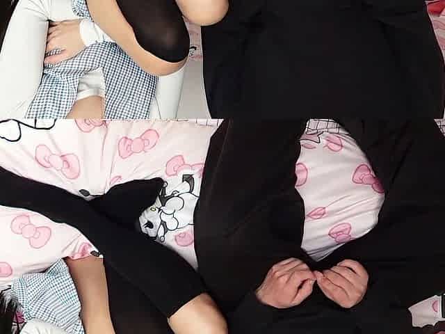 Banging schoolgirl secretly from her parents for the 1st time out of a cock rubber