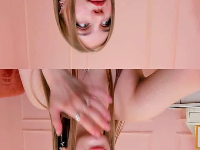 Amateur Blonde Teen Plays Solo with Toy Webcam Porn