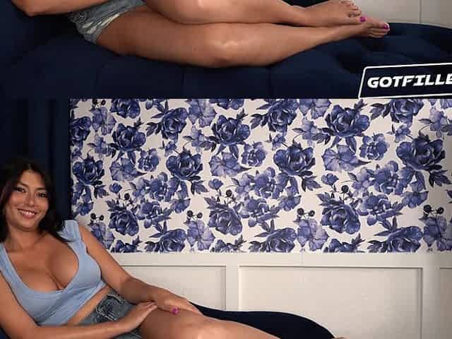 Interview with Lola Pearl in: A Lotta Cream For Lola