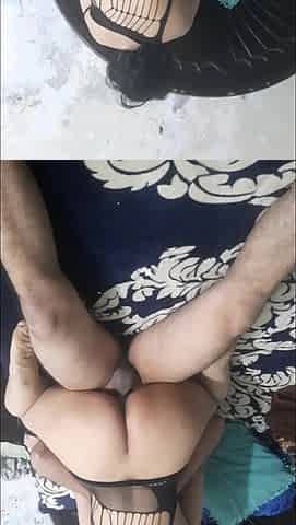Horny Wife Spreads Legs for Deep Missionary Pounding