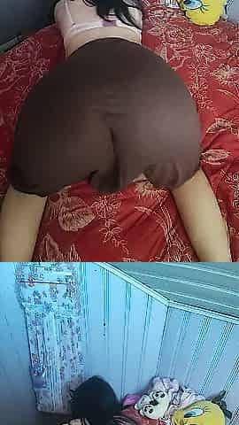 I love bouncing my butt!!