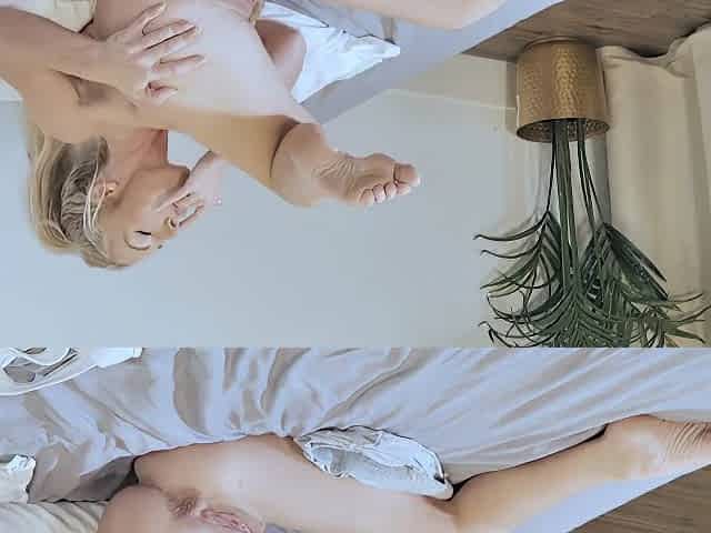 Sadie Summers In Busty Stepmom Caresses Her Horny Body