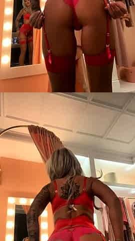 Big boobs milf masturbates with her dildo