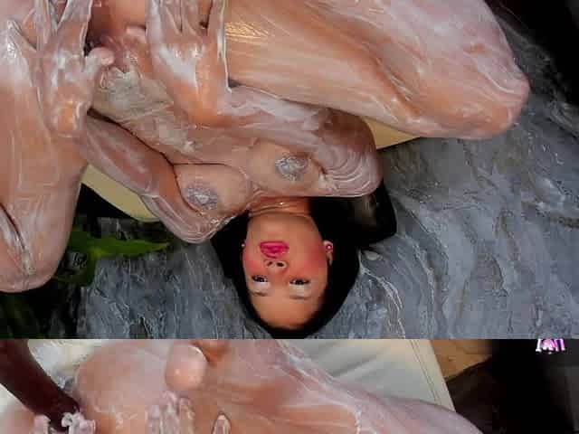 Double Dildo Fuck: Getting Into Both