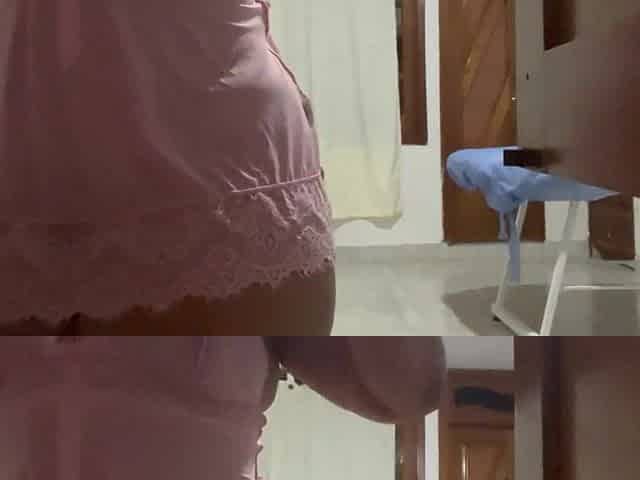 Camera catches big beautiful woman nurse naked