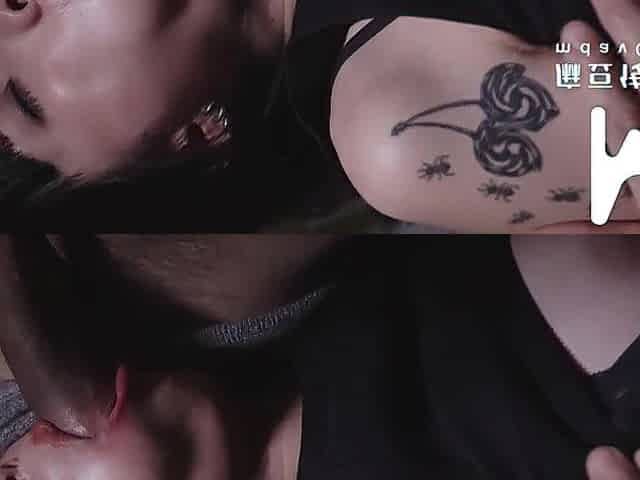 Up close and personal with Oriental tattooed honeys