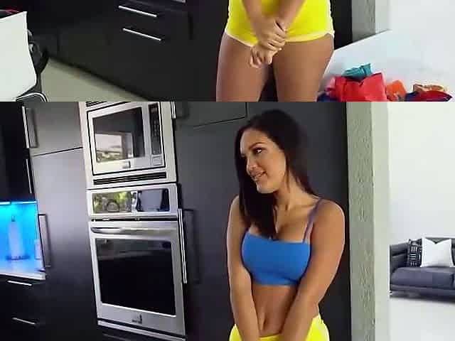 Curvy Latina Babe likes xxx fun alone