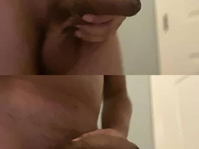 I was feel the large knob with the woman vagina.