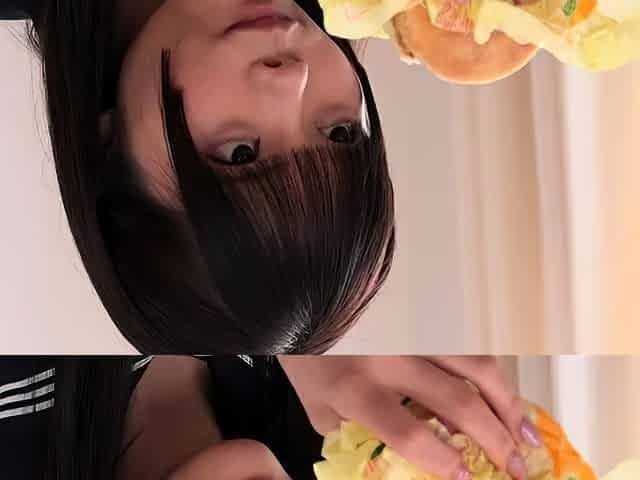 Japanese teens pussy toying