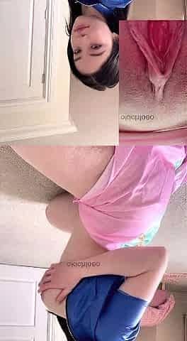 Nico Robin Masturbating