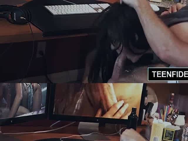 Nerd Girl Jenna Reid Gets A Creampie