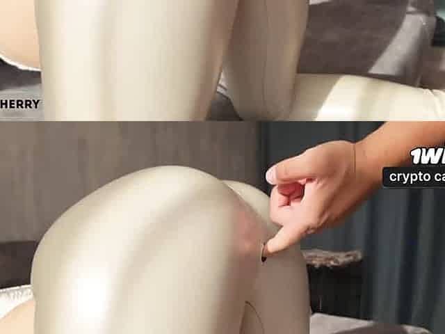 Wow, these leather leggings with a big bootie and gorgeous girl are ideal for doggystyle sex! Come and jizz in her latex legging