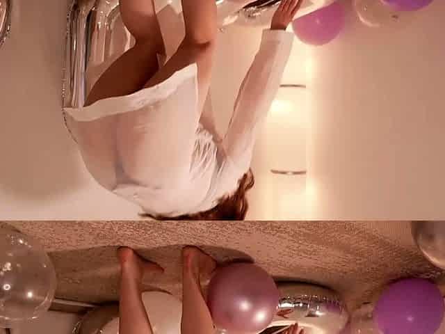 Young amateur teen in solo masturbation getting kinky