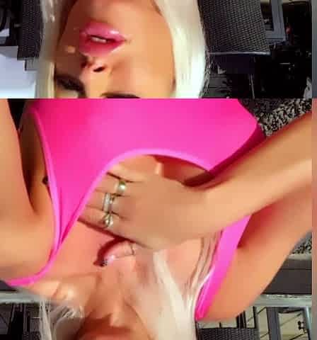 Blonde solo jerking off