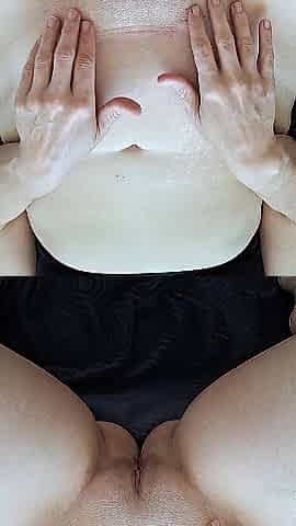 Love button whips fast as that babe groans throughout deepthroat