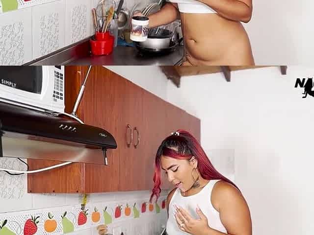 Hotty with giant butt masturbates in the kitchen