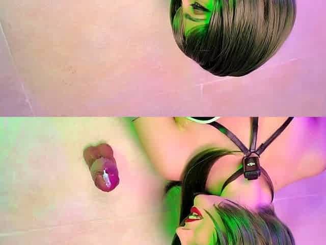 Big boobs milf masturbating