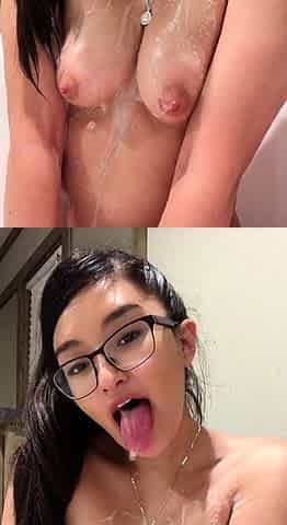 Sexy big boobs brunette teen toys with her vagina