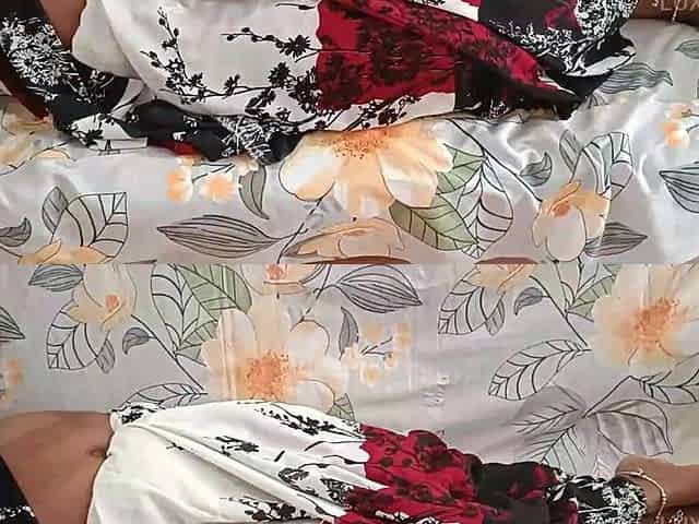 Wife Gets Peak Orgasm Flowing From Pussy - 3