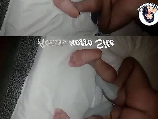 22 CM WEENIE BANGING THE CUCKOLD'S WIFE IN A MOTEL
