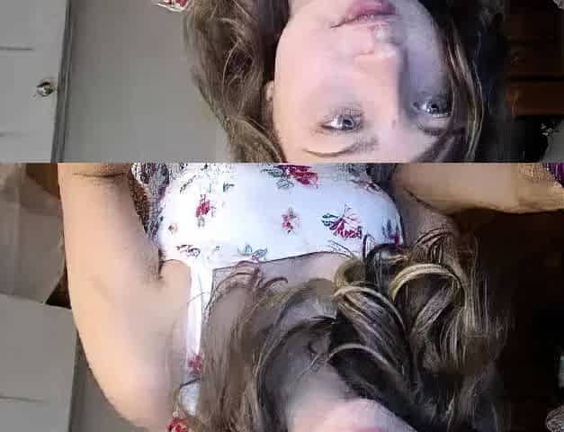 Cute amateur webcam teen girl toying pussy on webcam