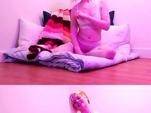 Sexy teen ebony solo toy masturbation
