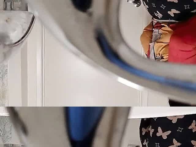 See Me Bridivine Masturbating with My Large Vibrator