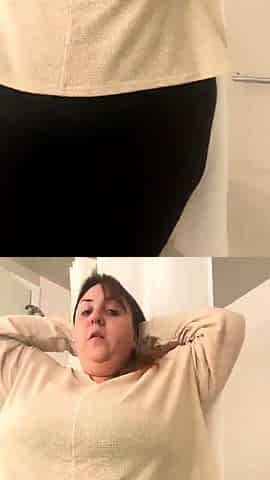 Big boobs milf masturbates with her dildo