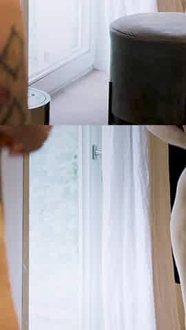 Pussy play after the shower