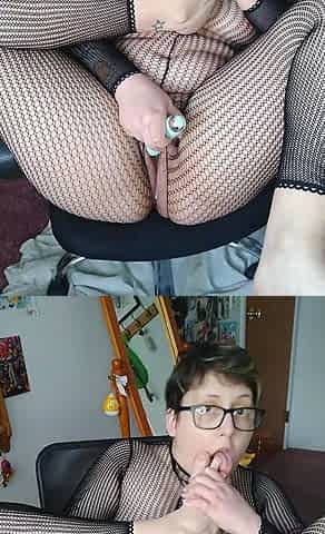 Amateur Latina Milf Masturbates on Cam