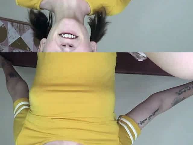 Romanian amateur webcam teen masturbate